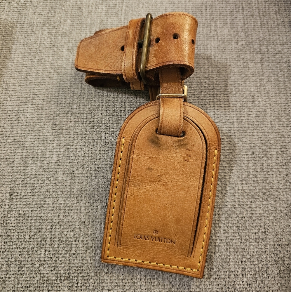 Louis Vuitton Brown Leather Luggage Tag
